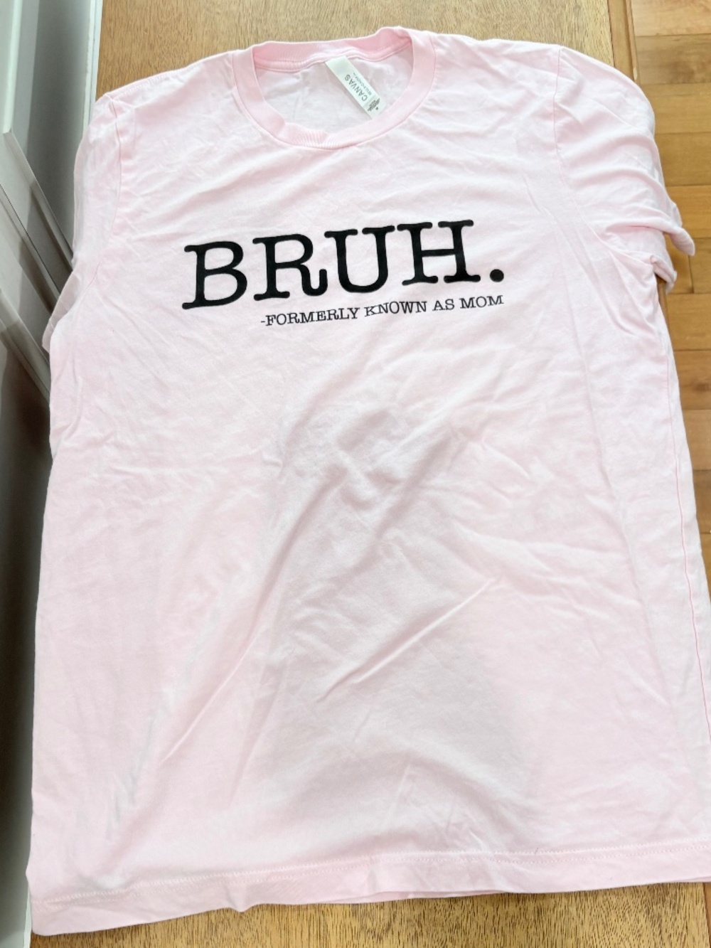 Women’s bruh graphic tee M